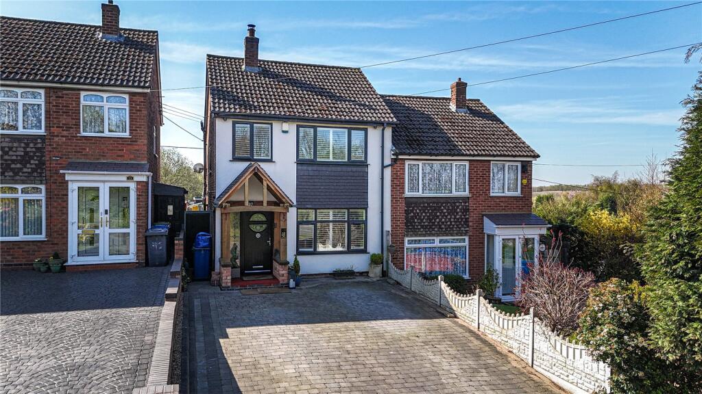 Hedging Lane, Wilnecote, Tamworth, Staffordshire, B77