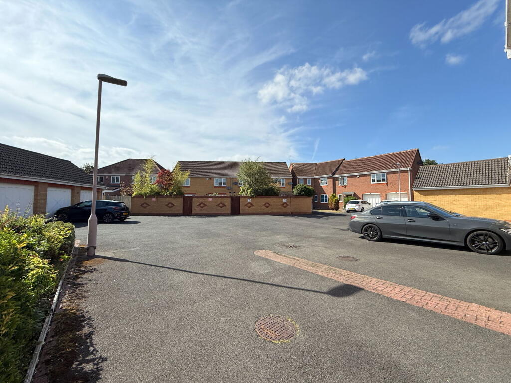 Additional image 15 of Finmere Way, Shirley