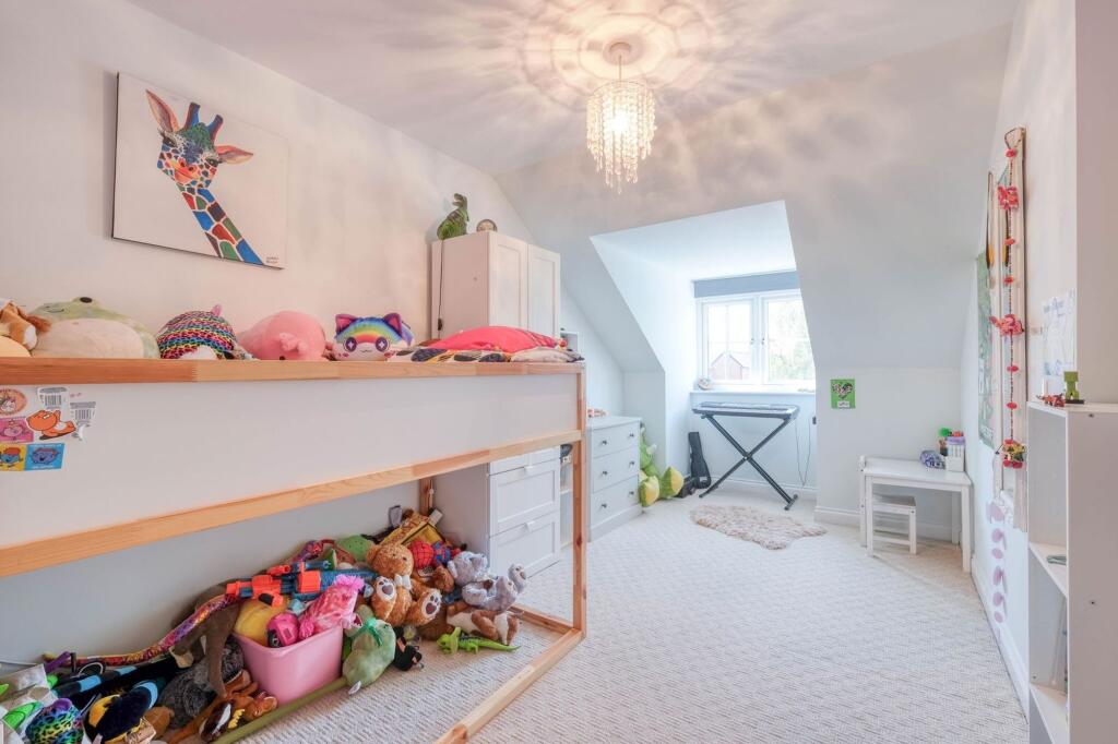 Additional image 18 of Evesham Road, Astwood Bank, B96