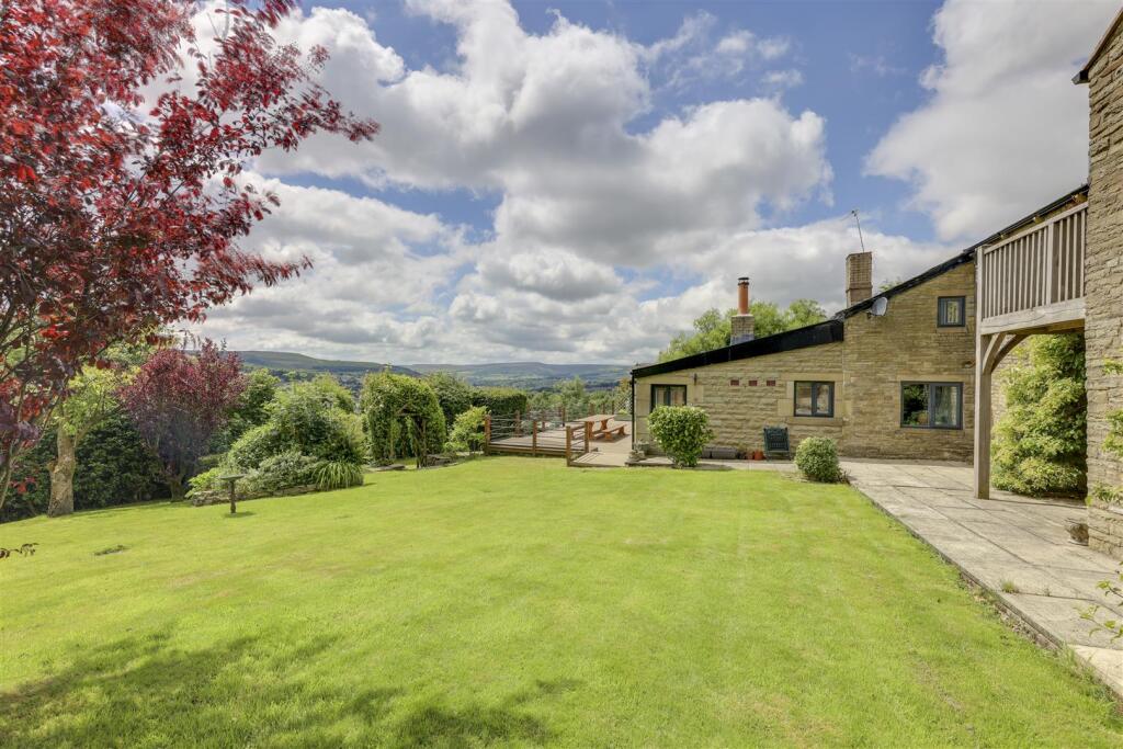 Additional image 4 of Hurst Lane, Rawtenstall, Rossendale, Lancashire - With Annexe & Spa Room
