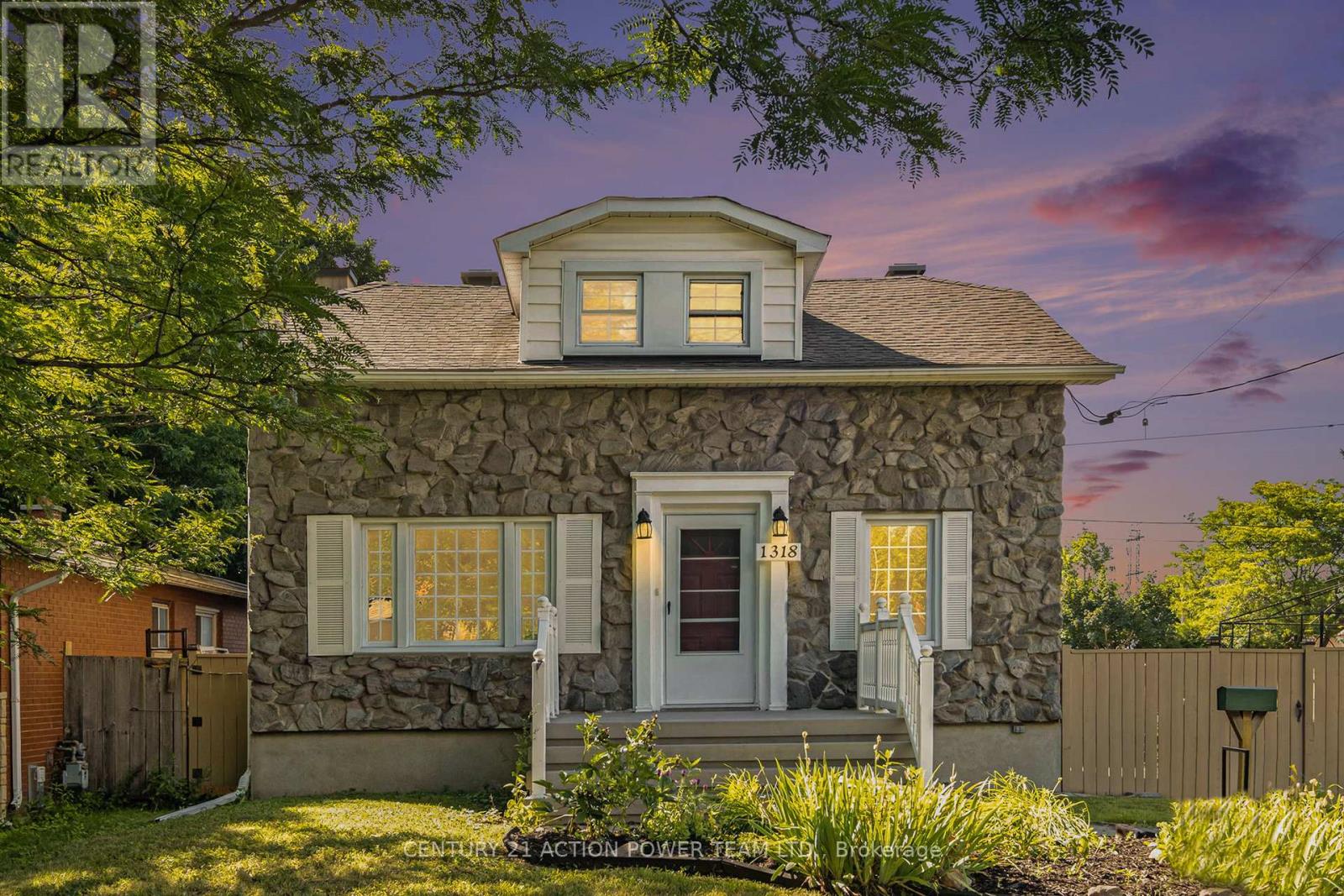 Property image for 1318 BROOKLINE AVENUE|Ottawa, Ontario K1V6S3