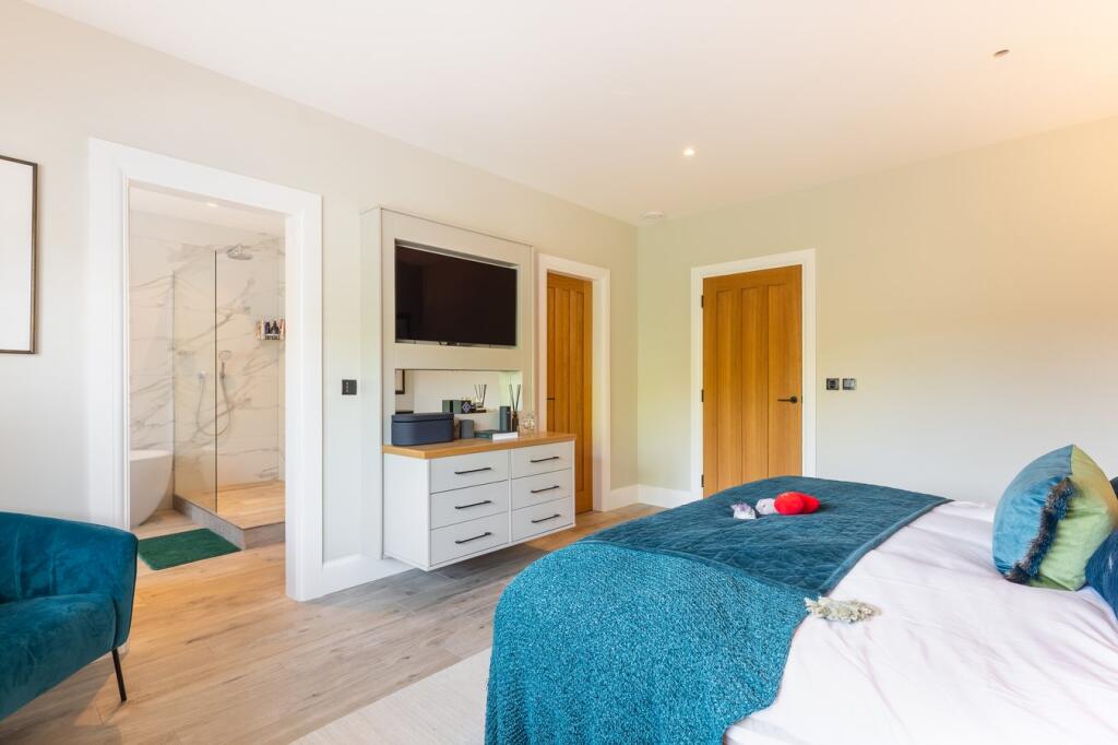 Additional image 23 of High Street, Henley in Arden, Warwickshire, B95