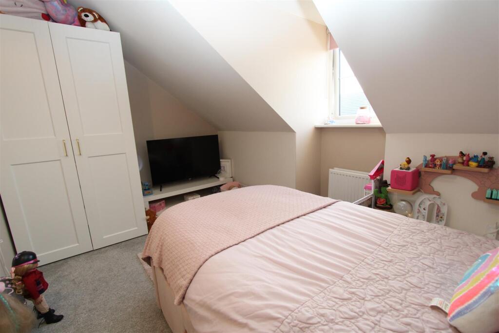 Additional image 6 of Rambling Walk, Clayton, Bradford