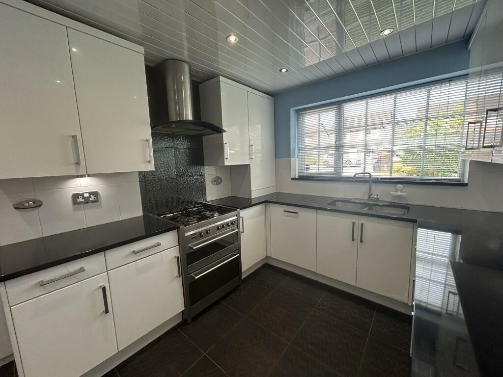 Additional image 4 of Heather Grove, Solihull, B91 2SP