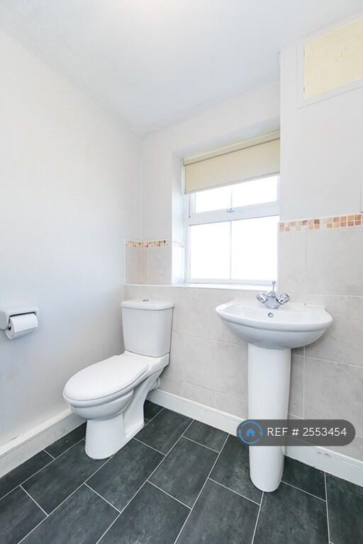 Additional image 9 of Navigation Drive, Bradford, BD10