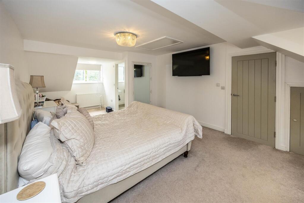 Additional image 12 of Cleckheaton Road, Low Moor, Bradford