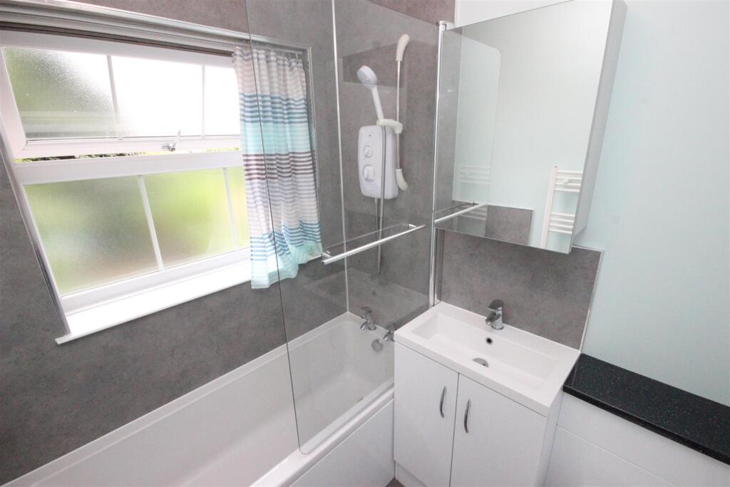 Additional image 9 of Wicklow Close, Halesowen