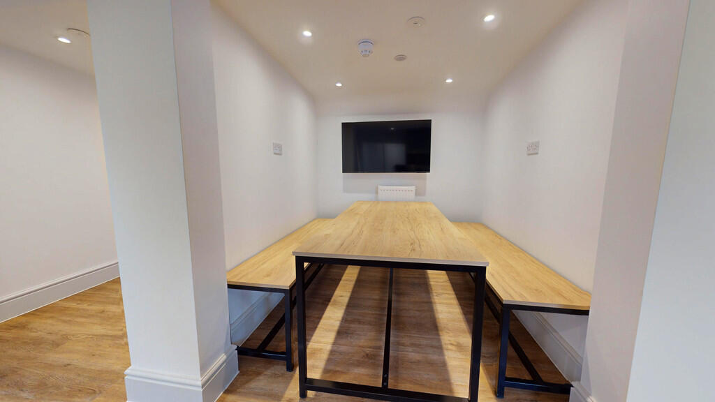 Additional image 6 of Farm Road, Street