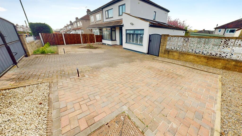 Additional image 15 of Glenaire Drive, Baildon