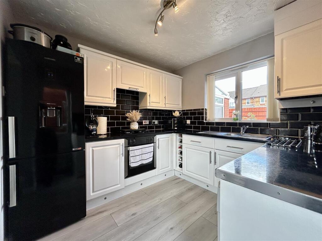 Additional image 8 of Pear Tree Drive, Rowley Regis