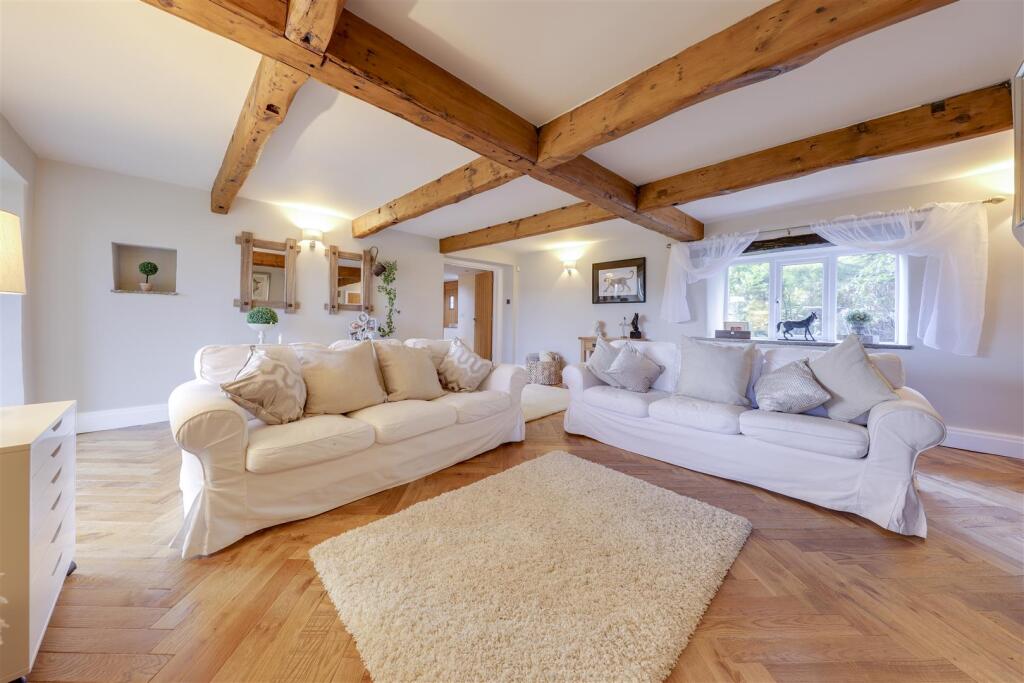 Additional image 10 of Hurst Lane, Rawtenstall, Rossendale, Lancashire - With Annexe & Spa Room