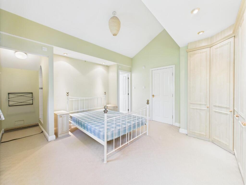 Additional image 11 of The Locks, Bingley