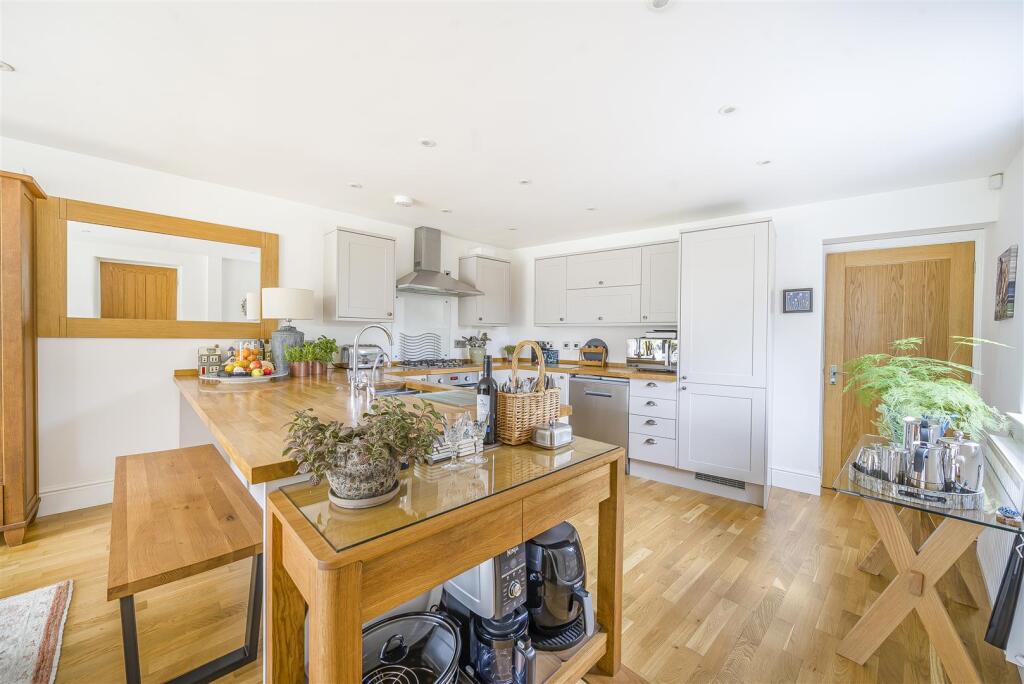 Additional image 16 of 9 Vicarage Street, Tintinhull, Yeovil