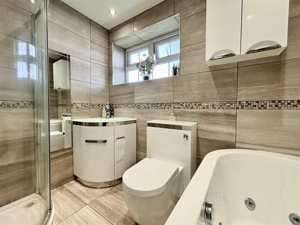 Additional image 18 of Greenside Lane, Cullingworth