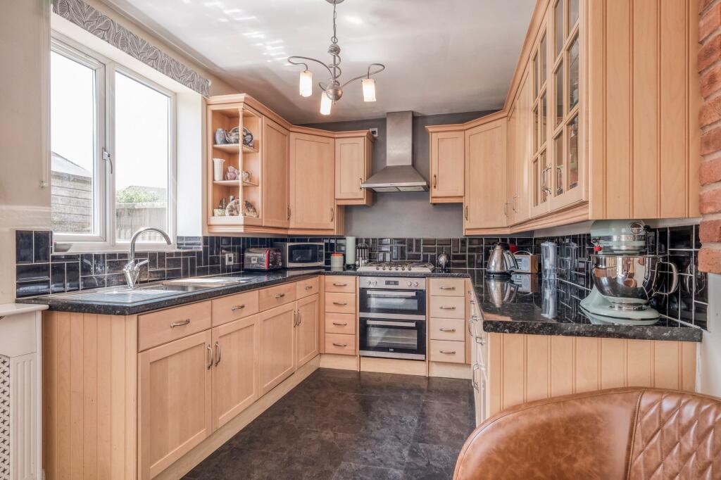 Additional image 6 of Jubilee Avenue, Redditch, B97