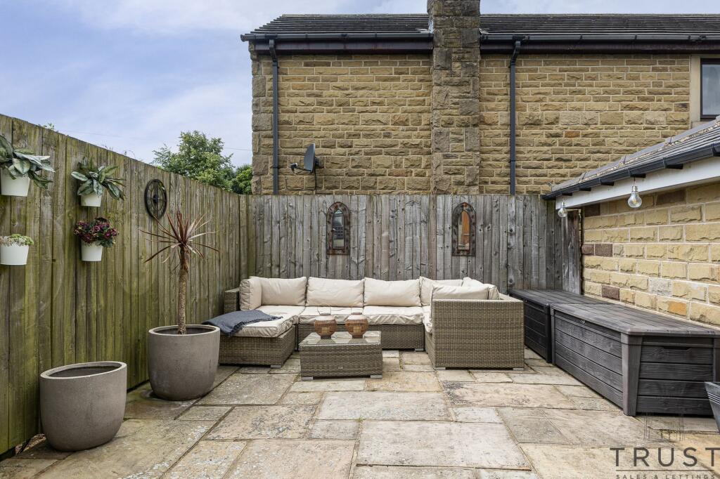 Additional image 76 of Bradford Road, Birkenshaw, BD11