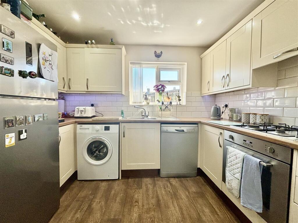 Additional image 6 of Elliot Court, Queensbury, Bradford