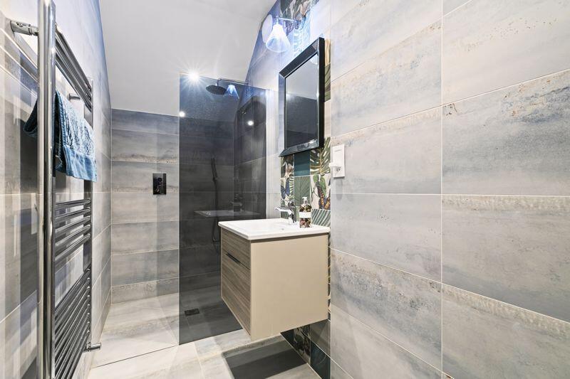 Additional image 54 of Long Lane, Harden