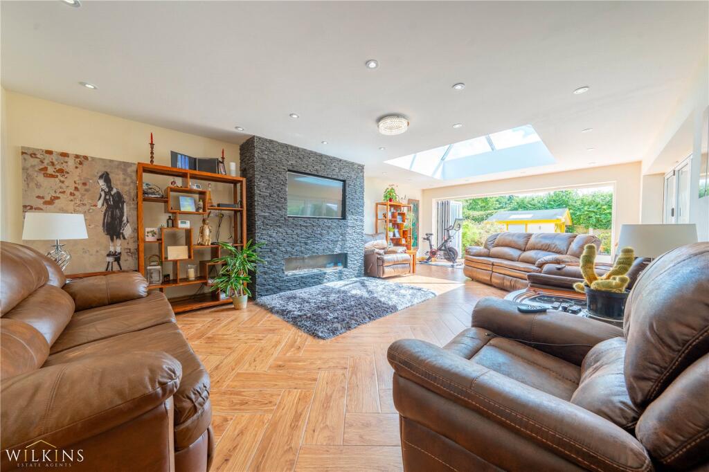 Additional image 39 of Hollyfield Drive, Sutton Coldfield, West Midlands, B75