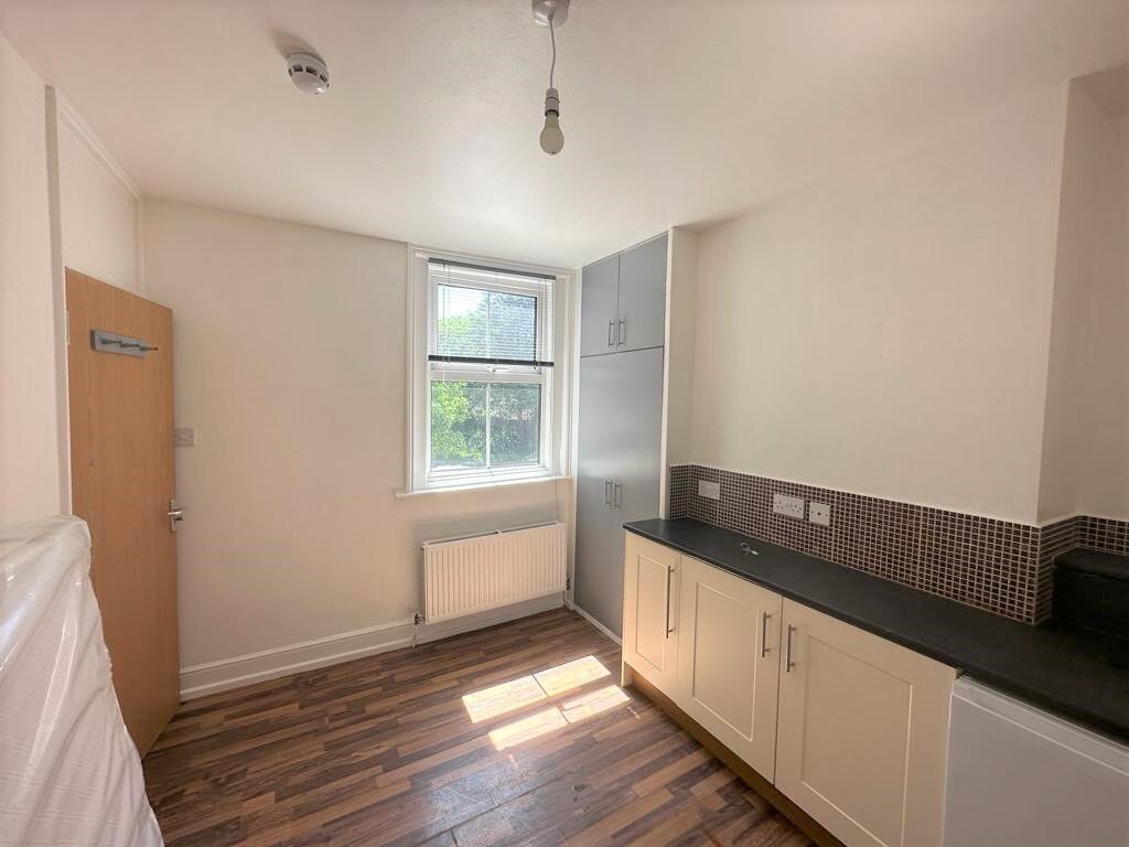 Additional image 10 of Everton Road, Yeovil