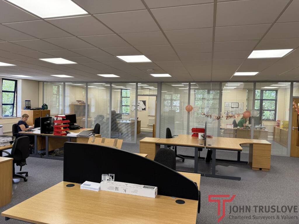 房产图片 6 - 伯恩特草地路3号橡树公园，B98 9NW，雷德奇