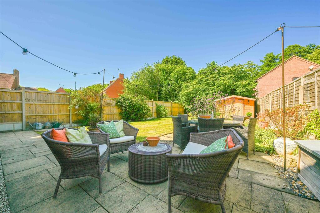 Additional image 16 of Meadow Road, Henley-In-Arden