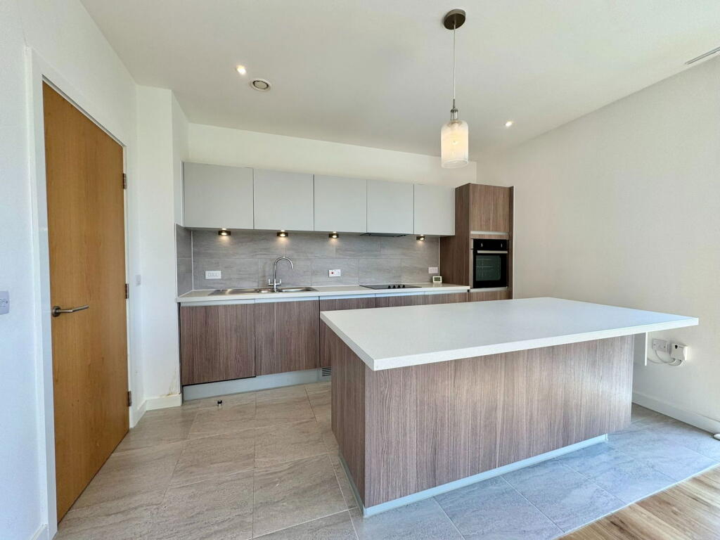 Additional image 2 of King Edwards Square,Sutton Coldfield,B73 6AQ