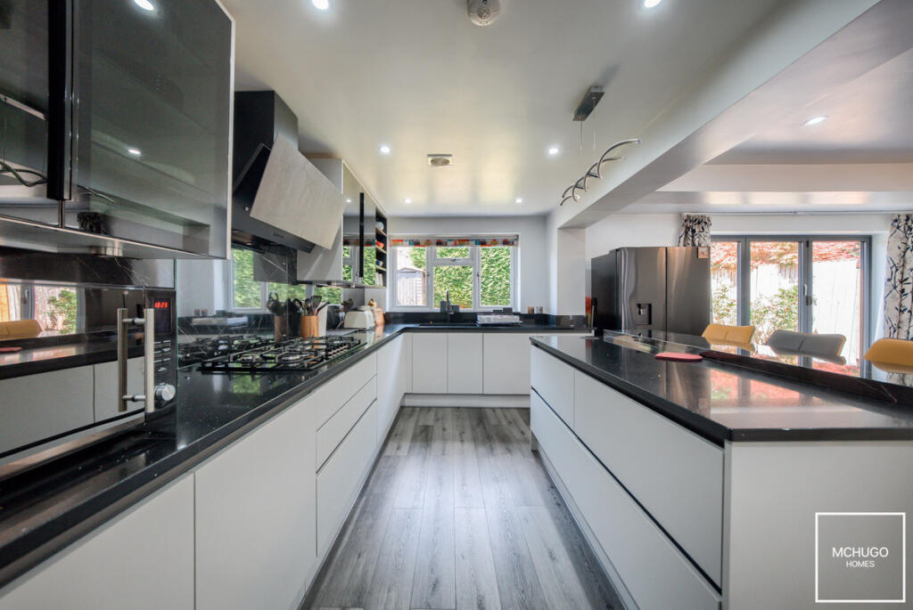 Additional image 19 of Extended home, Marshwood Croft, B62