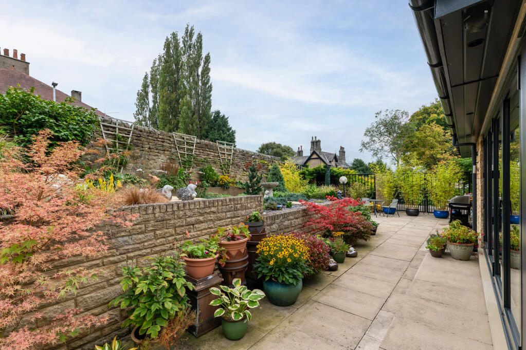 Additional image 36 of Oakridge Court, Bingley, West Yorkshire, BD16