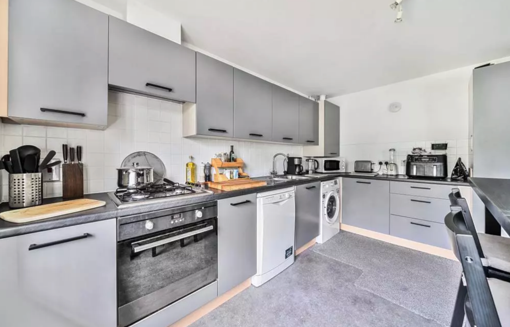 Additional image 2 of Harbin Close, Yeovil