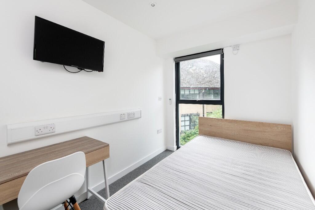 Additional image 4 of Banglo House, Lower Bristol Road, Bath, Somerset, BA2