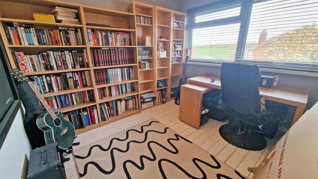 Additional image 16 of West Drive, Bonehill, Tamworth