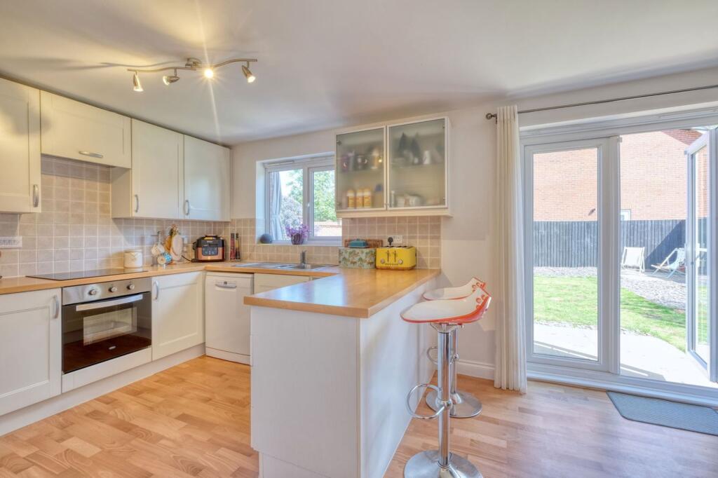 Additional image 4 of Evesham Road, Astwood Bank, B96