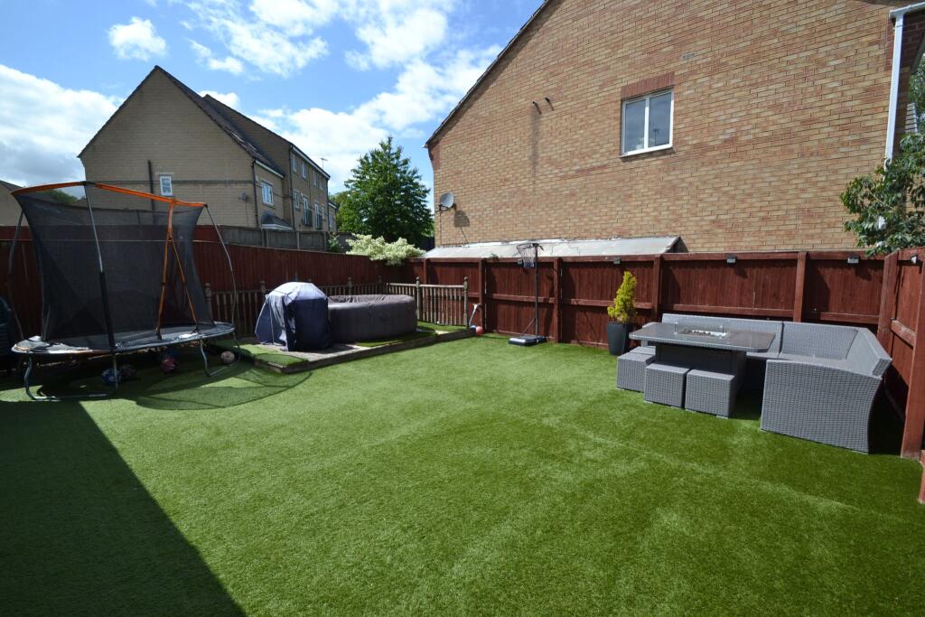 Additional image 28 of Javelin Close, Idle,