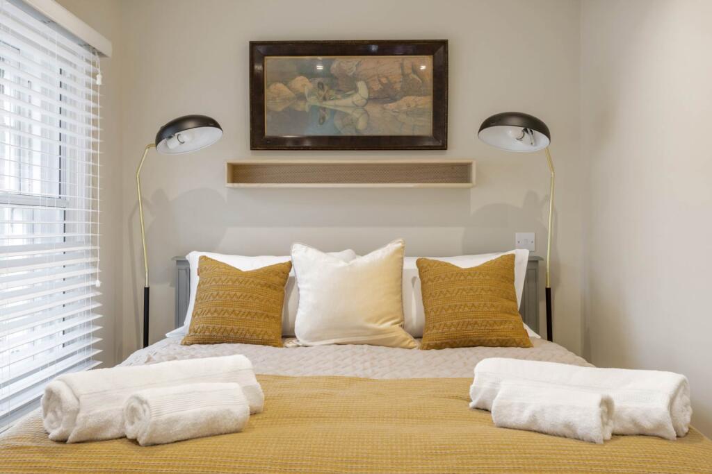 Additional image 6 of Flat 3, 12 Union Passage, Bath