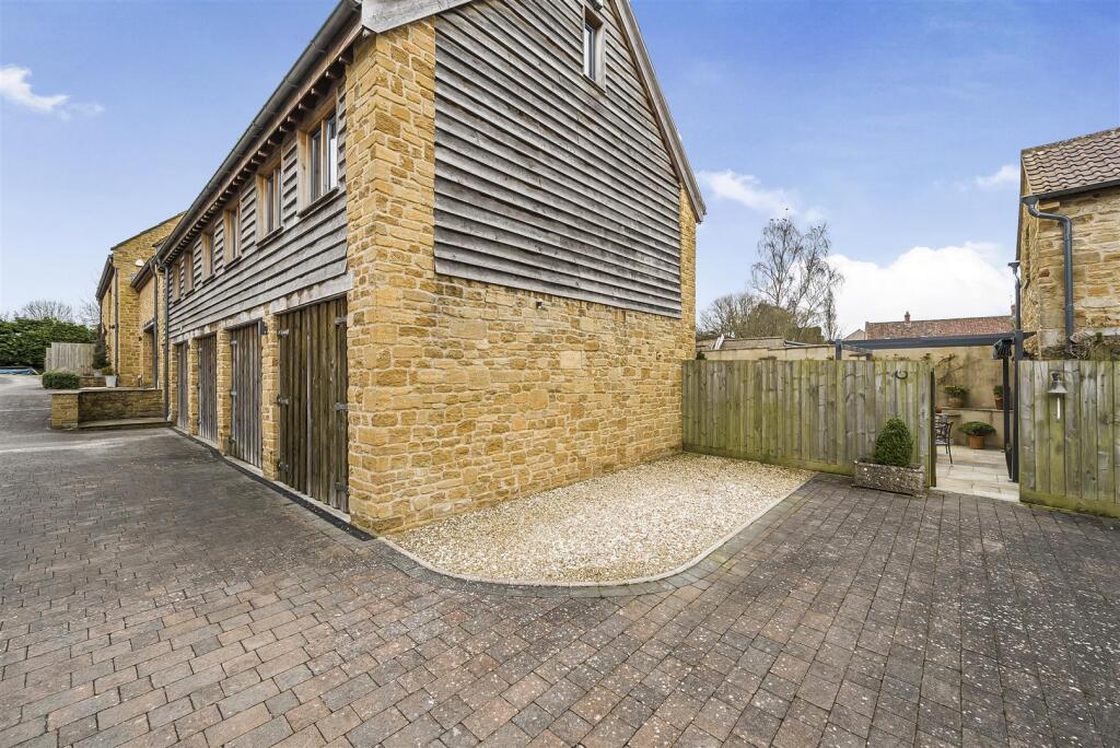 Additional image 18 of 9 Vicarage Street, Tintinhull, Yeovil