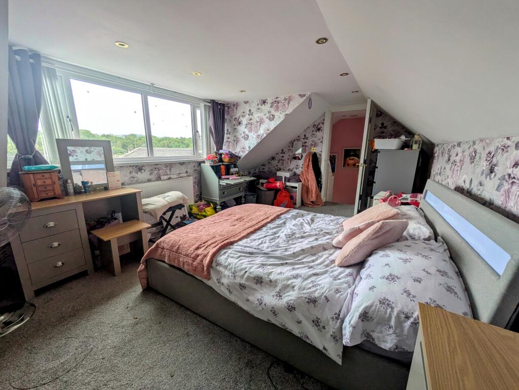 Additional image 15 of Greenside, Bradford, BD12