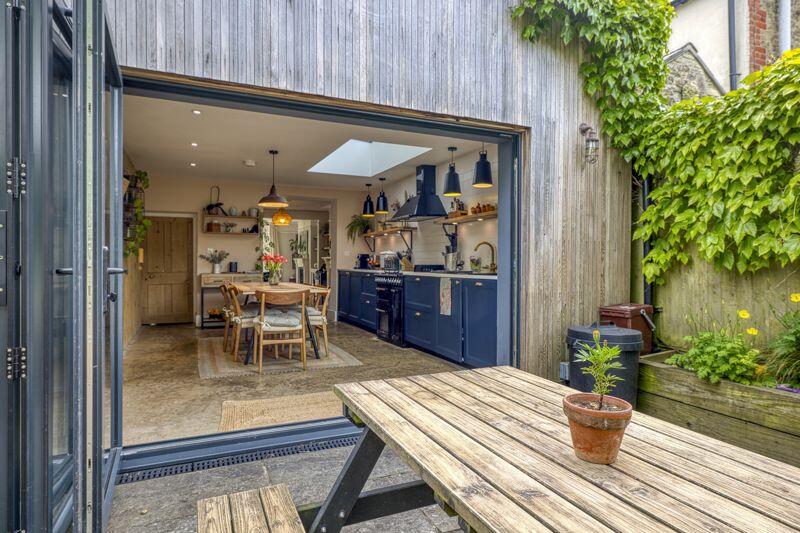 Additional image 27 of Central Frome