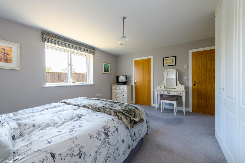 Additional image 14 of Highfields Close, Walton