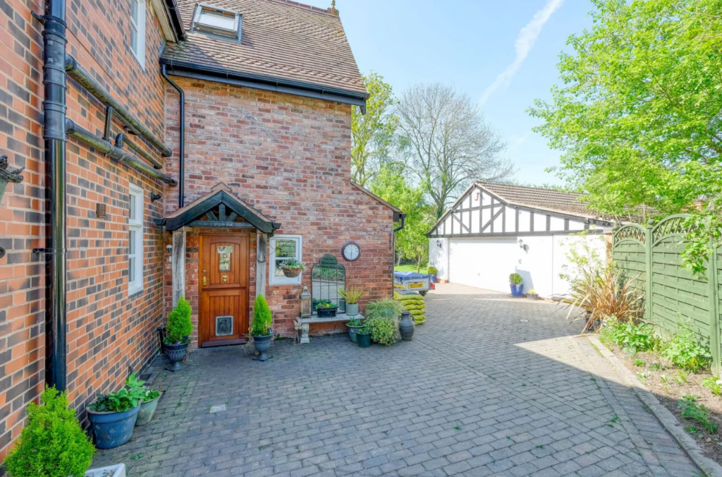 Additional image 20 of Alcester Road, Burcot, B60