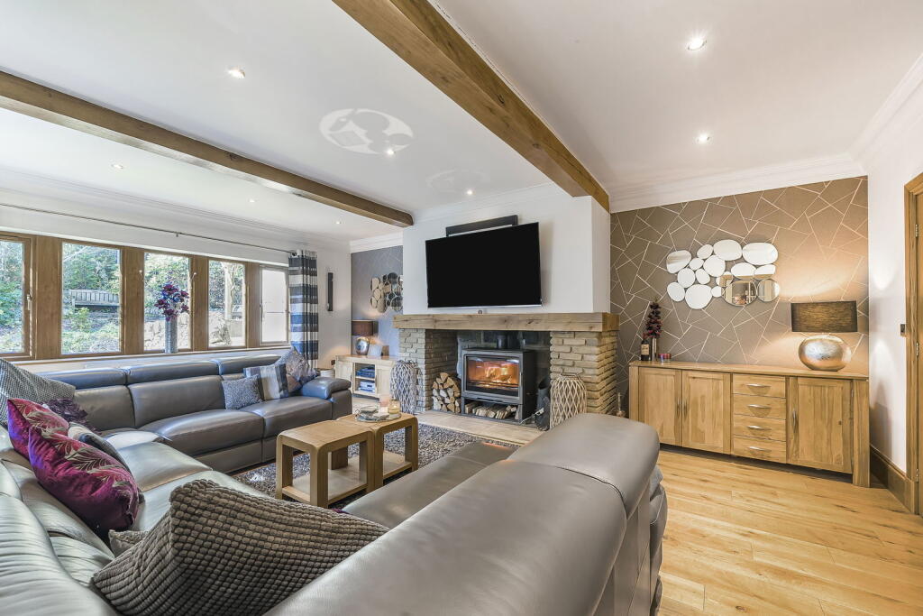 Additional image 41 of Littlebeck, Gilstead Lane, Bingley, BD16 3LN