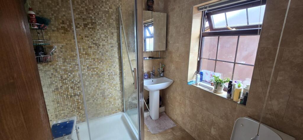 Additional image 11 of Stretton Road, Shirley