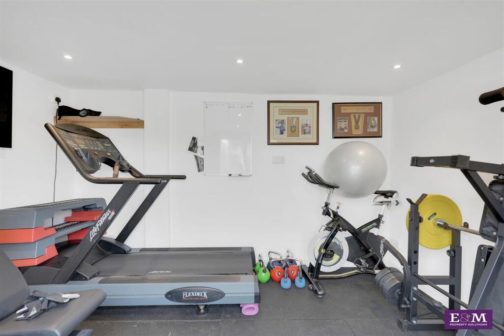 Additional image 31 of Kings Drive, Padiham