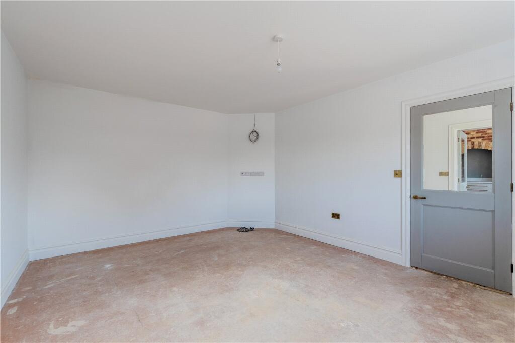 Additional image 30 of Impressive New Home in Holcombe –  Late Summer Completion