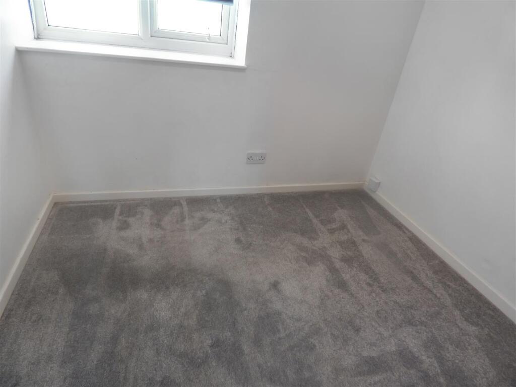 Additional image 20 of Windsor Close, Tamworth