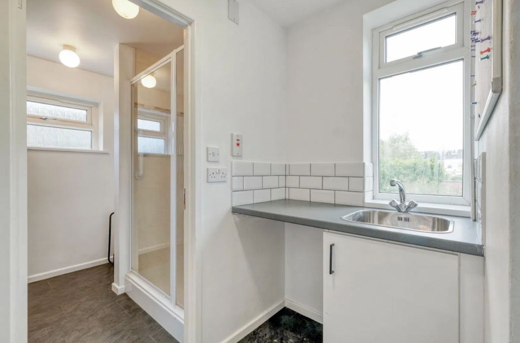 Additional image 9 of New Road, Studley, B80