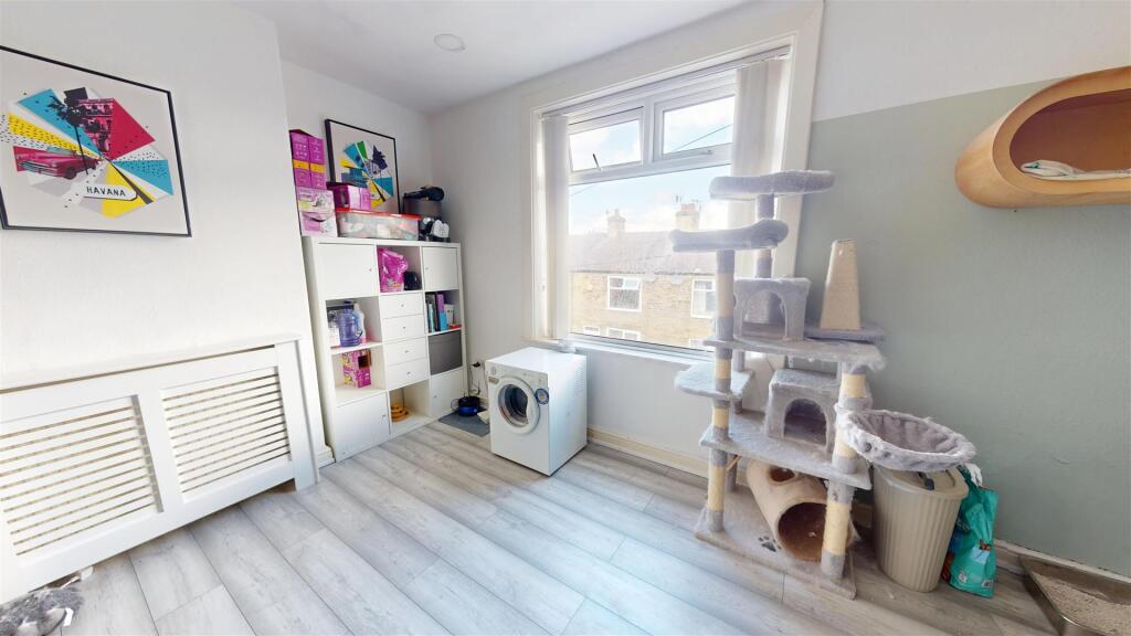 Additional image 8 of Rosebery Avenue, Shipley