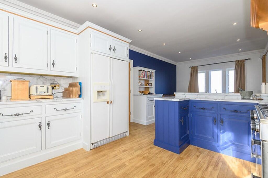 Additional image 6 of 83 Brighouse & Denholme Road, Bradford, West Yorkshire, BD13 1LH