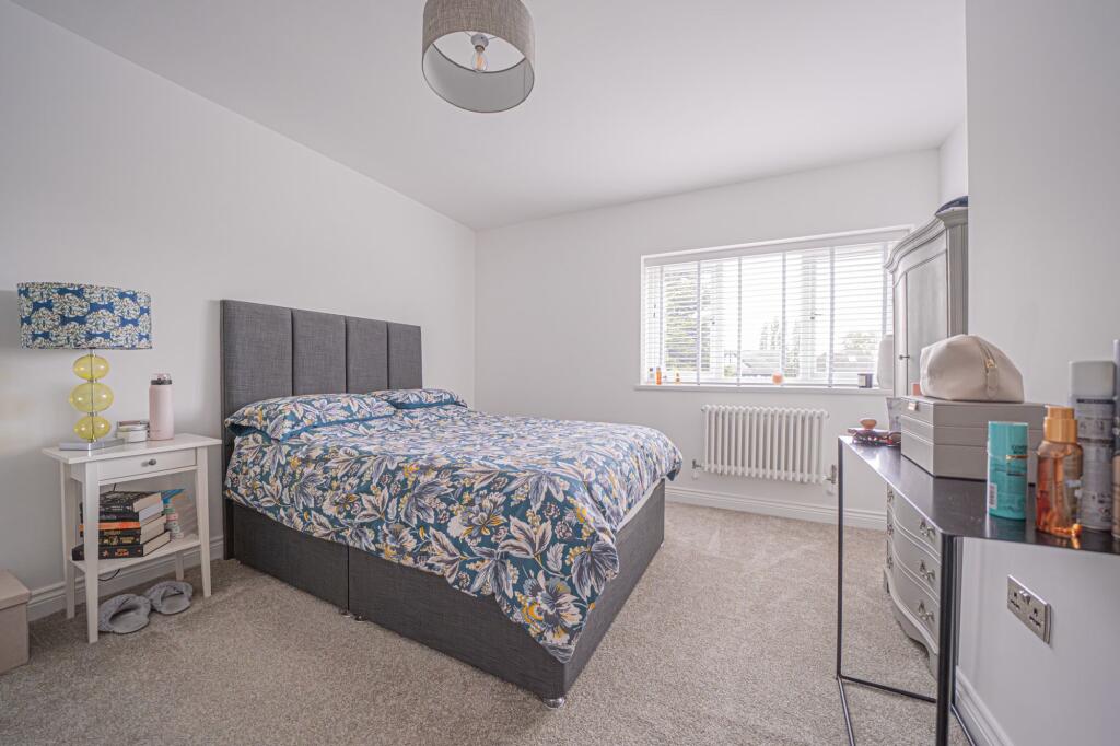 Additional image 28 of Besbury Close, Dorridge, B93