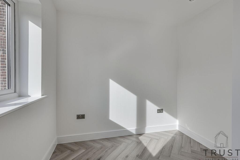 Additional image 6 of Wakefield Road, Drighlington, BD11